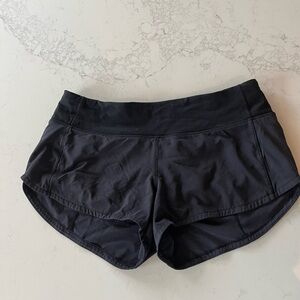 Lulu lemon speed up 2.5” lined short